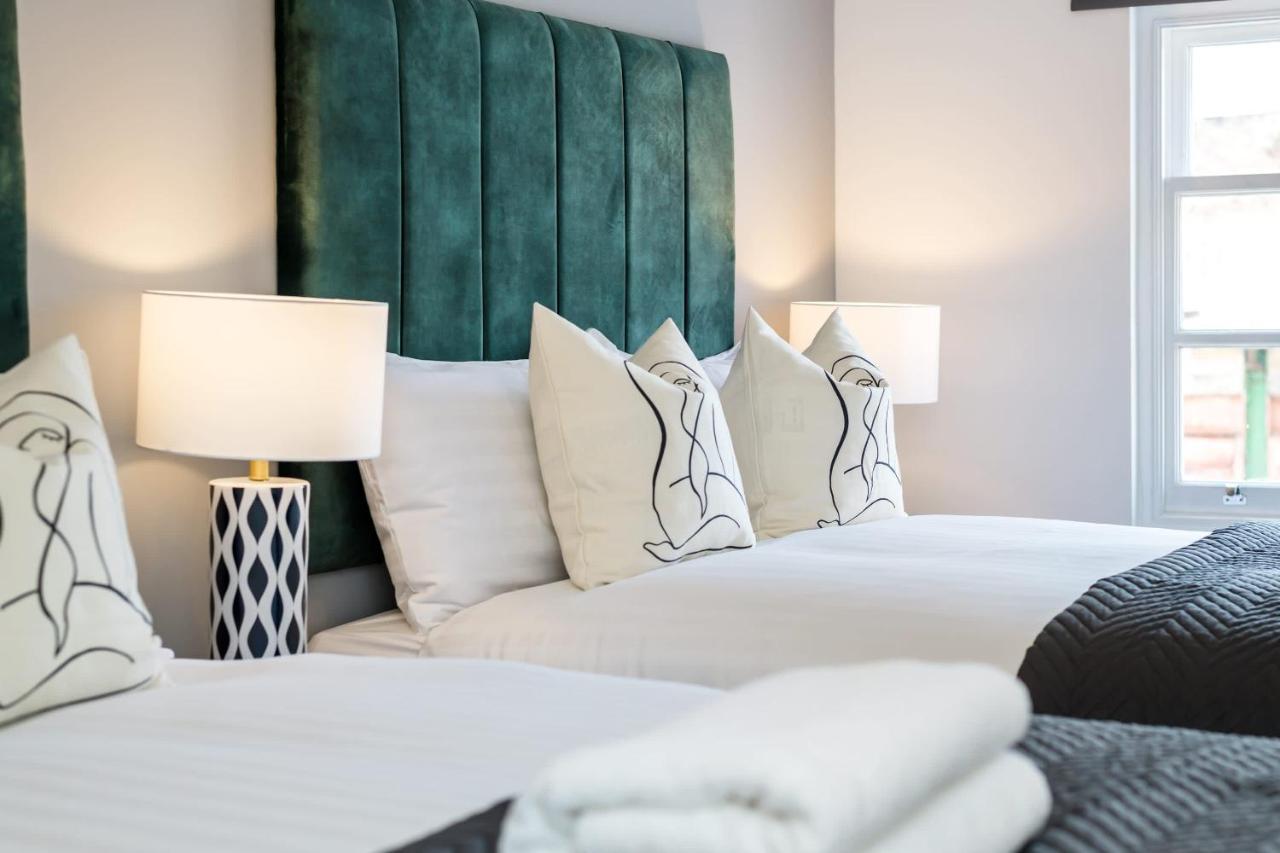 Holiday home Host & - The Roscoe Carriage House